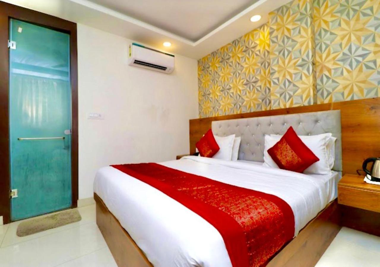 Hotel The Glory Near Delhi International Airport New Delhi Exterior photo
