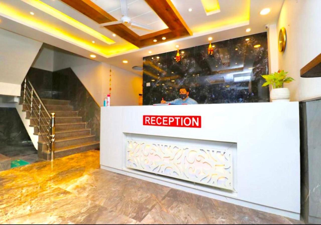Hotel The Glory Near Delhi International Airport New Delhi Exterior photo